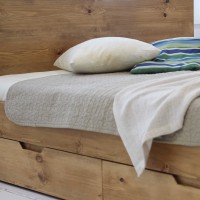 Massivholzbett Sumatra mit Schubladen 002