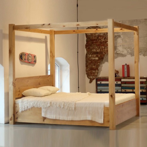 Massivholzbett Lombok mit baldachin und bettkasten 001