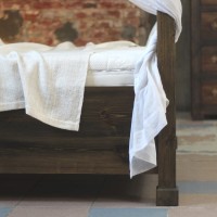 Massivholzbett Lovina mit Baldachin & Bettkasten mit Matratze  003