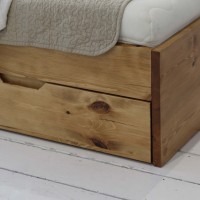 Massivholzbett Sumatra mit Schubladen und Matratze  003